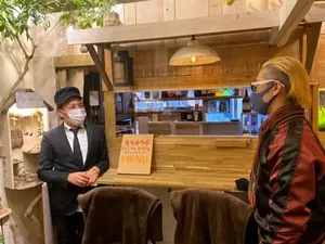 Unik! Kafe Ini Dibuat Khusus Untuk Orang yang Berpikiran Negatif Unik! Kafe Ini Dibuat Khusus Untuk Orang yang Berpikiran Negatif