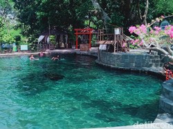 Puluhan Ribu Wisatawan Doyan Berendam di Klaten saat Nataru