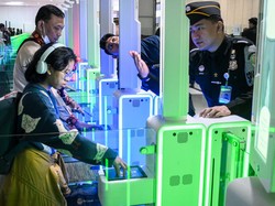 Sekarang Anak Enam Tahun Dibolehkan Pakai Autogate Imigrasi