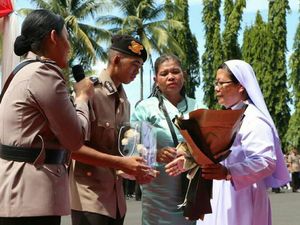 Bangga! Anak Panti Asuhan Jadi Lulusan Terbaik Pendidikan Bintara Polda Sulut