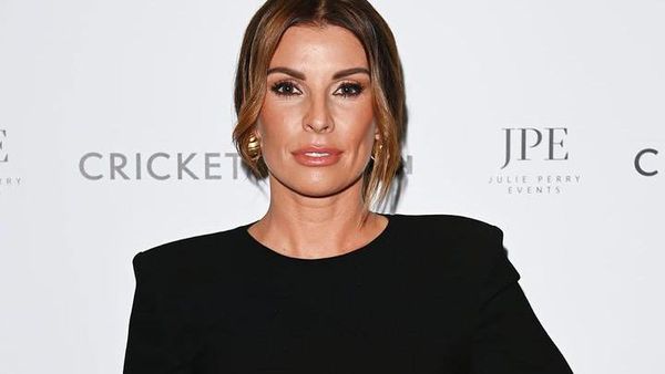 Foto Istri Wayne Rooney, Jadi Tulang Punggung Keluarga Setelah Suami Dipecat