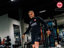 Donny van de Beek Sudah Pindah, Masih saja Dicela
