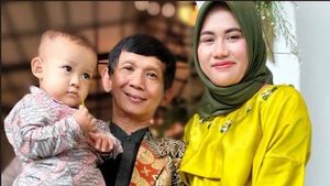 7 Foto Pelawak Ginanjar & Keluarga, Kompak Dengan Istri Beda Usia 32 Tahun