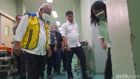 Potret Dinding Retak di RSUD Sumedang yang Terdampak Gempa