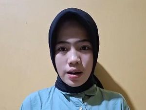 Wanita Viral Paksa Kucing Merokok di Sumut Minta Maaf Wanita Viral Paksa Kucing Merokok di Sumut Minta Maaf