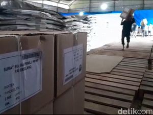 KPU Pandeglang Mulai Distribusikan Logistik Pemilu ke Tiap Kecamatan