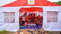 Melihat Kondisi Pengungsi Gempa Sumedang