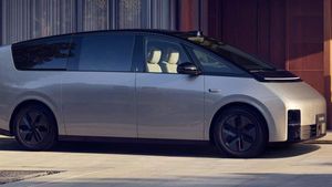 Lihat Lebih Dekat Wujud MPV Listrik Buatan China yang Mirip Hyundai Staria