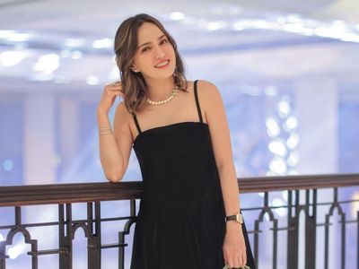 7 Gaya Minimalis Shandy Aulia di Pesta Tahun Baru, Dipuji Awet Muda Bak ABG