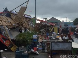 Hujan-Angin Kencang, Stan Solo Market Place Fest di Terminal Tirtonadi Ambruk