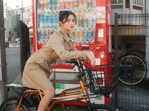 5 Potret Yoriko Angeline yang Lagi Bahagia Sendiri