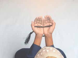 Bacaan Sholawat Rajab Lengkap Arab, Latin dan Artinya Bacaan Sholawat Rajab Lengkap Arab, Latin dan Artinya