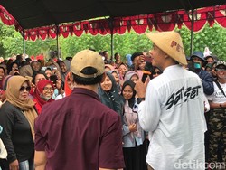 Ganjar ke Petani Rembang: Keliling Indonesia Sama, Kekurangan Pupuk Subsidi