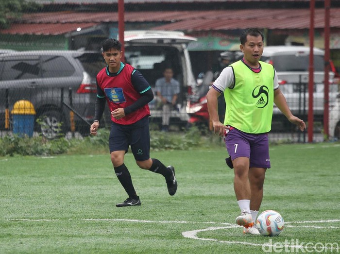 Cara Kaesang Gaet Pemilih Muda lewat Mini Soccer