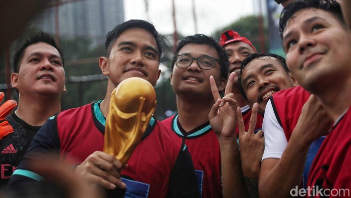 Cara Kaesang Gaet Pemilih Muda lewat Mini Soccer