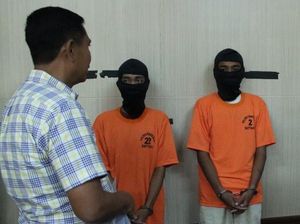 Siswi SMP Bangkalan Dicekoki Miras-Diperkosa Pemuda Baru Dikenal di TikTok Siswi SMP Bangkalan Dicekoki Miras-Diperkosa Pemuda Baru Dikenal di TikTok