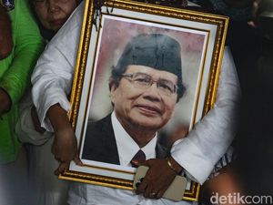 5 Tokoh Ekonomi Tutup Usia di 2024: Rizal Ramli-Faisal Basri 5 Tokoh Ekonomi Tutup Usia di 2024: Rizal Ramli-Faisal Basri