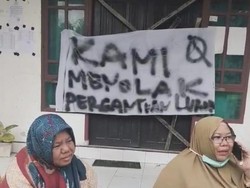 Warga di Luwu Segel Kantor Lurah Bulo gegara Tak Terima Lurahnya Diganti