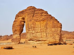 Wisata Al-Ula di Saudi, Dulu Dikutuk dan Tertutup Kini Jadi Tempat Party Wisata Al-Ula di Saudi, Dulu Dikutuk dan Tertutup Kini Jadi Tempat Party
