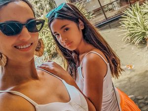 Gaya Nia Ramadhani Pamer Momen Kompak Bareng Mikhayla, Dipuji Bak Kakak-Adik Gaya Nia Ramadhani Pamer Momen Kompak Bareng Mikhayla, Dipuji Bak Kakak-Adik