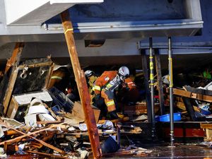 Pencarian Korban Gempa Jepang Berlanjut, Korban Tewas Jadi 126 Orang Pencarian Korban Gempa Jepang Berlanjut, Korban Tewas Jadi 126 Orang