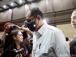 Sidang Vonis Rafael Alun Ditunda, Ini Alasannya