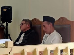 Vonis Mati buat Mbah Slamet Dukun Banjarnegara Pembunuh 12 Korban Vonis Mati buat Mbah Slamet Dukun Banjarnegara Pembunuh 12 Korban