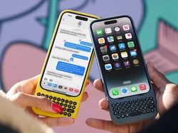 Case Unik Ini Bisa Ubah iPhone Jadi Mirip BlackBerry