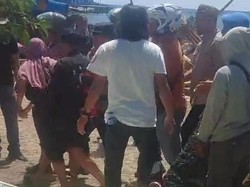 Eksekusi Lahan di Bone Bolango Ricuh-Saling Lempar Batu, 1 Orang Terluka