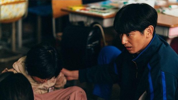Film Monster (2023) Monster (2023), film Jepang yang disutradarai oleh Hirokazu Kore-eda.
