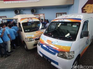 Tim Kampanye Prabowo-Gibran Luncurkan Food Truck Gemoy Tim Kampanye Prabowo-Gibran Luncurkan Food Truck Gemoy