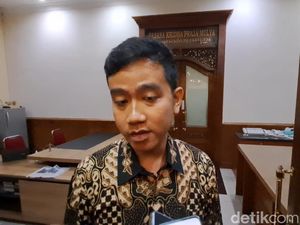 2 Dinas Pemkot Solo Tak Capai Target Retribusi, Gibran Bilang Begini 2 Dinas Pemkot Solo Tak Capai Target Retribusi, Gibran Bilang Begini