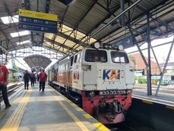 Daftar Jadwal KA Stasiun Jogja Terdampak Tabrakan Kereta Bandung