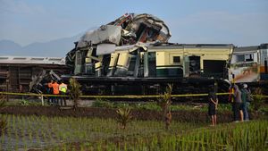 Penampakan Ringsek 2 Kereta Api yang Tabrakan di Cicalengka