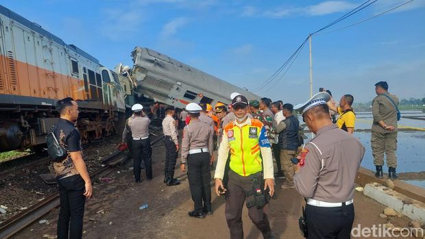 Kereta yang tabrakan di Cicalengka, Kabupaten Bandung pada Jumat (5/1/2024) pagi.