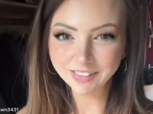 TikToker Viral Dikira Masih Berusia 22 Tahun Padahal Sudah Mau Jadi Nenek TikToker Viral Dikira Masih Berusia 22 Tahun Padahal Sudah Mau Jadi Nenek