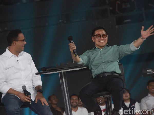 Momen Anies-Cak Imin Jajal Kacamata Sahroni di Acara Resolusi Indonesia