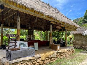 Museum Pustaka Lontar Koleksi 350 Lontar Kuno Museum Pustaka Lontar Koleksi 350 Lontar Kuno