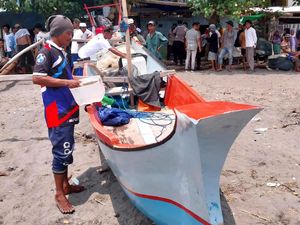 Nelayan di Lombok Timur Ditemukan Tewas di Atas Perahu