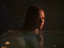 Apakah Setan Bisa Berenang?