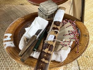 Edan! Butuh Dua Tahun untuk Bikin Daun Lontar, Yuk Simak Pembuatannya Edan! Butuh Dua Tahun untuk Bikin Daun Lontar, Yuk Simak Pembuatannya