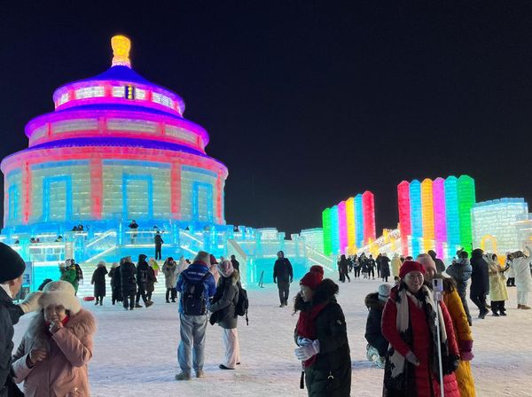 Potret Keseruan Bermain di Harbin China, Kota Es Terbesar Dunia