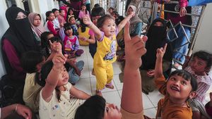 Keceriaan Anak-anak Korban Banjir Jambi Saat Dihibur Relawan