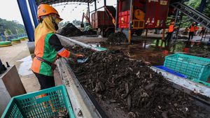 Begini Penampakan Saringan Sampah Ciliwung di TB Simatupang