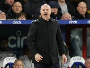 Pelatih Everton Gerah dengan VAR, Keluhkan Hal Serupa dengan Klopp Pelatih Everton Gerah dengan VAR, Keluhkan Hal Serupa dengan Klopp