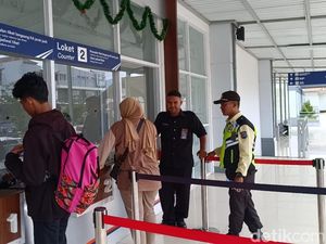 Dampak Tabrakan Kereta, Penumpang KA di Garut Kembalikan Tiket