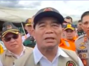 Tabrakan 2 KA di Bandung, Menko PMK: 2 Tewas, 2 Lainnya Masih Terjebak