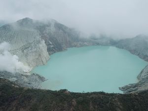 Pesona Kawah Ijen, Lokasi Wisatawan China Tewas Usai Jatuh Keserimpet Rok Pesona Kawah Ijen, Lokasi Wisatawan China Tewas Usai Jatuh Keserimpet Rok