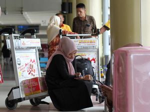 Setelah 18 Jam, Bandara Minangkabau Kembali Dibuka meski Marapi Tetap Erupsi