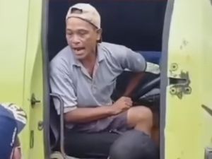 Tolak Diputar Balik di Parungpanjang, Sopir Truk Tambang Cekcok dengan Dishub Tolak Diputar Balik di Parungpanjang, Sopir Truk Tambang Cekcok dengan Dishub